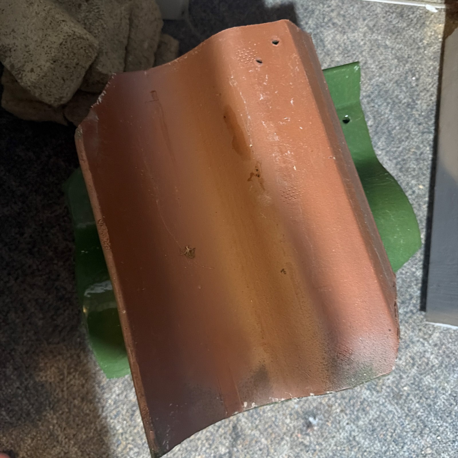 300 Ludowici Spanish 13 9-3/4″ x 13-1/4″ Terracotta Green Brand New