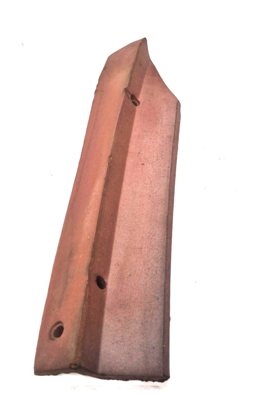 TERRACOTTA GABLE RAKE TILE 9-5/8″L 13-1/4″OAL 3-1/4″W 1″H 0.37″TH